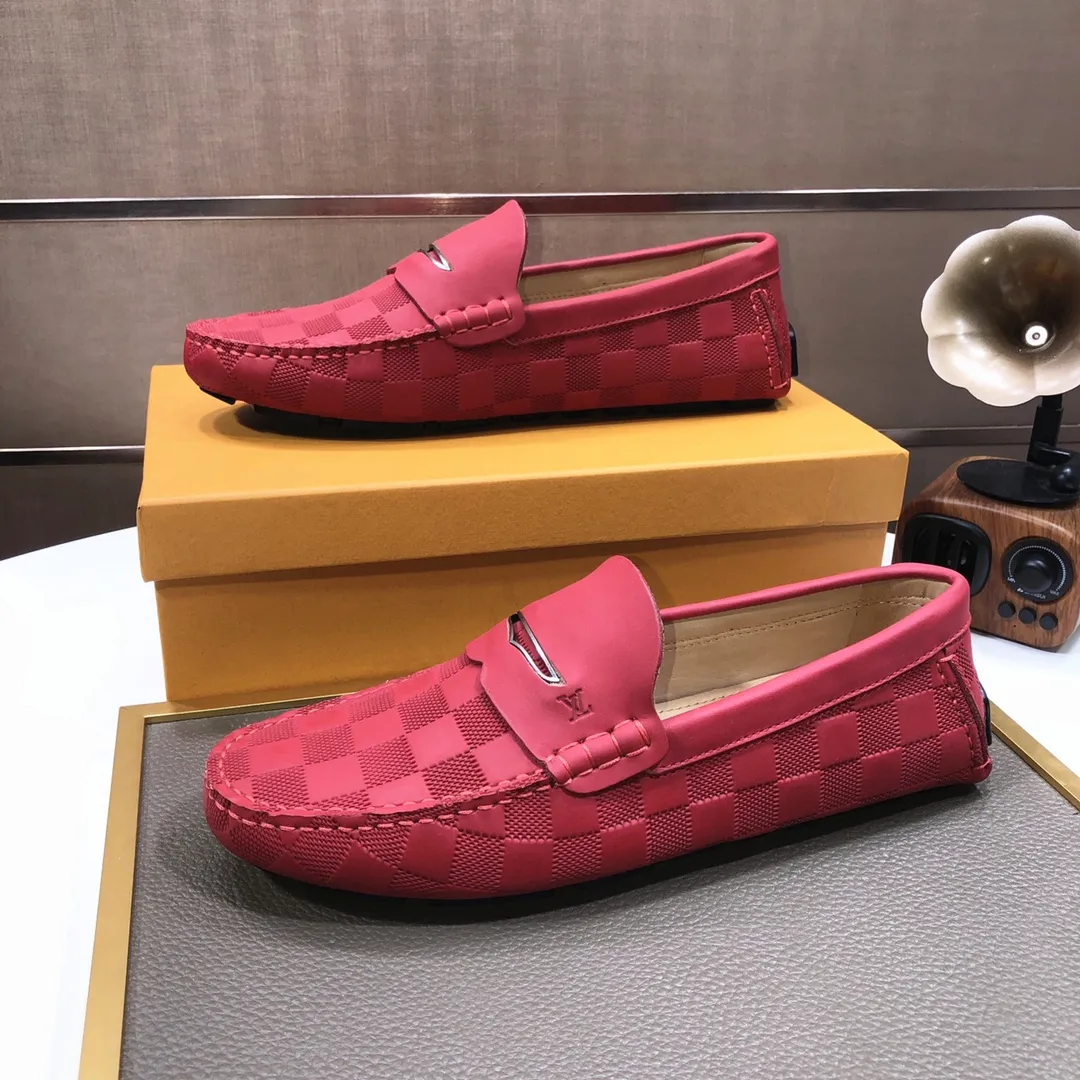 Men's men's shoes 💰420💰 [LV Doudou shoes] (water-dyed cowhide lining) new model is on the market, available on the official website. The new Doudou shoes are processed into single-color materials, and the uppers are made of imported cowhide material. The body of the shoe is fully hemmed with mark thread, and is lined with imported original cowhide leather. The elegant shoe shape is super suitable for all-matching, and the size is 38-44.